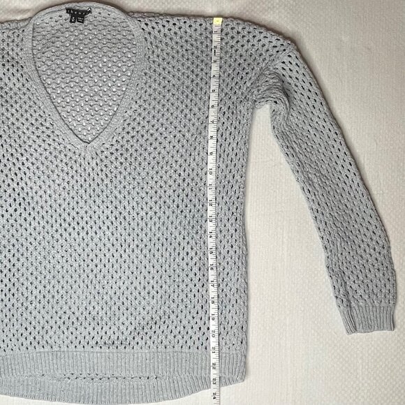 Theory Light Blue / Grey Open-Knit V-Neck Sweater | 100% Cotton | Size Medium - Picture 6 of 7